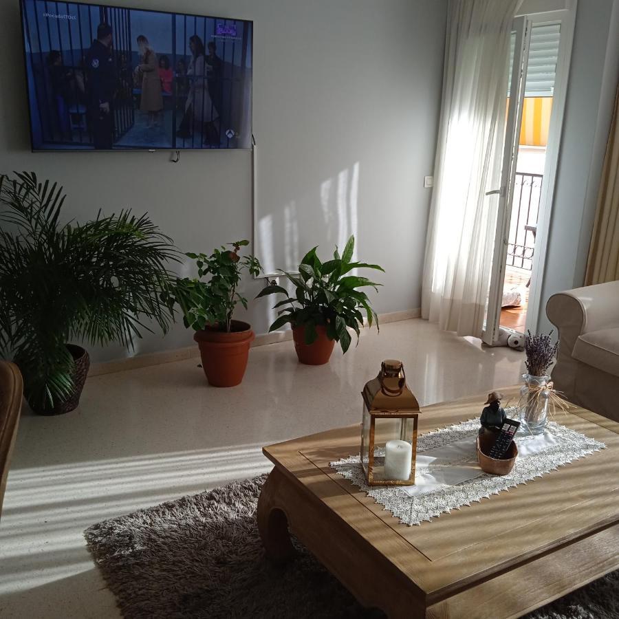 Torremolinos Alquilo Habitacion Con Bano Compartido Y Cocina Compartida Eksteriør billede