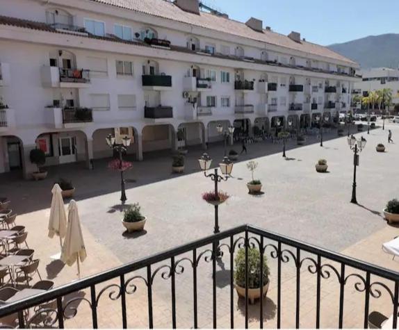 Torremolinos Alquilo Habitacion Con Bano Compartido Y Cocina Compartida Eksteriør billede